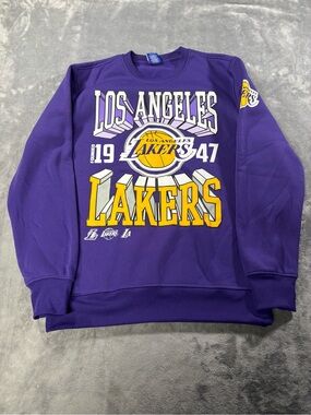 Los Angeles Lakers Purple Crewneck Sweatshirt - Team Graphic